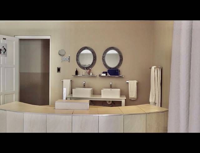 1,000M² HOTEL FOR SALE IN LONG ACRES COUNTRY ESTATE